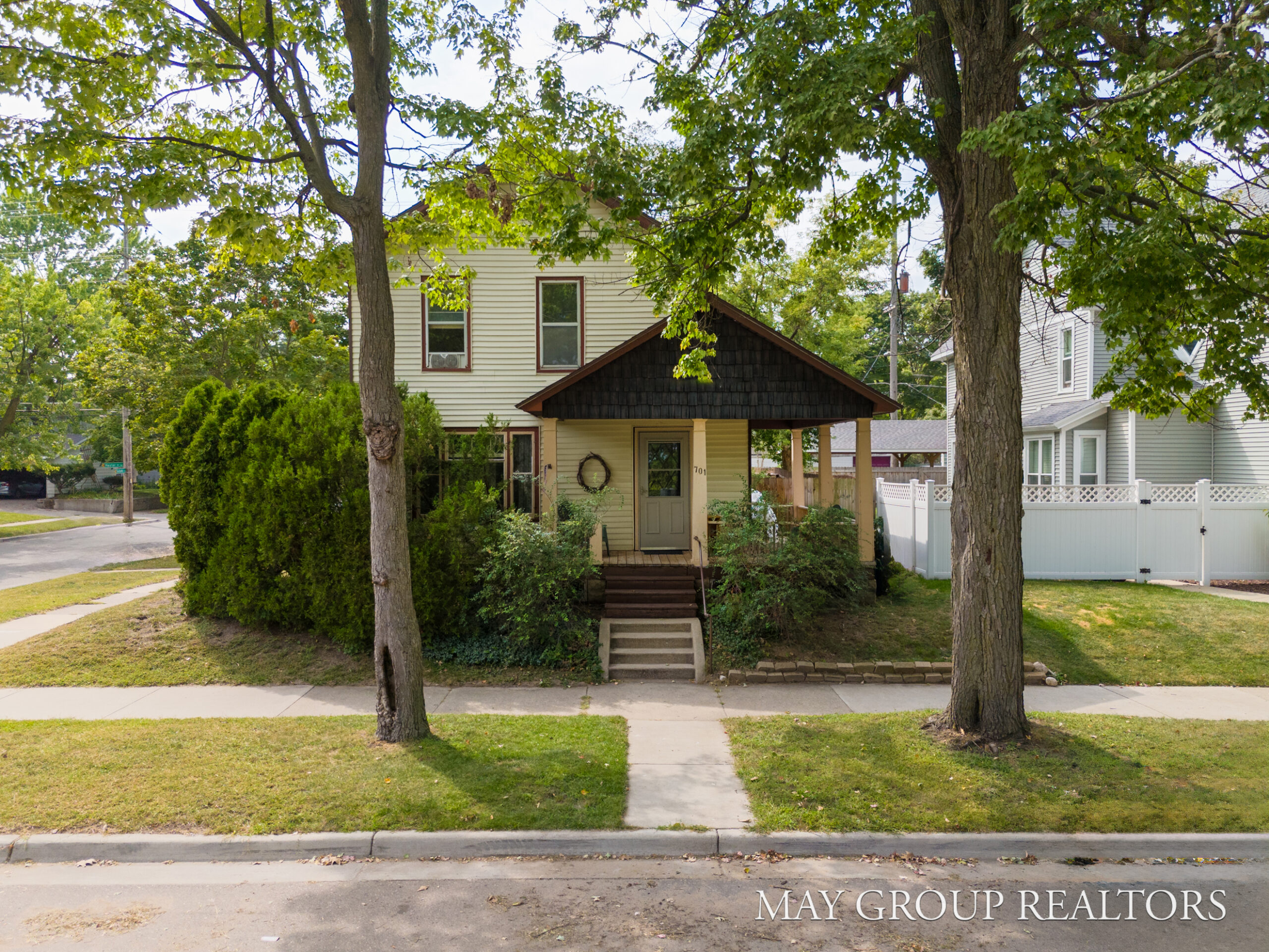 home in belknap lookout grand rapids mi