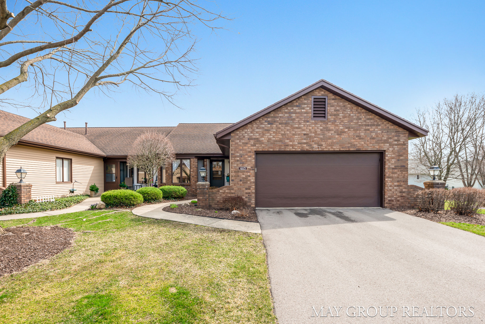 exterior of home for sale in grandville mi