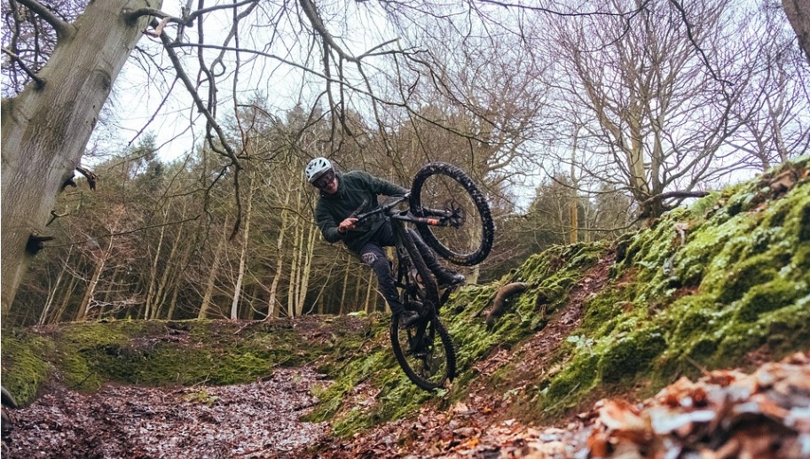 mountain biking rockford mi